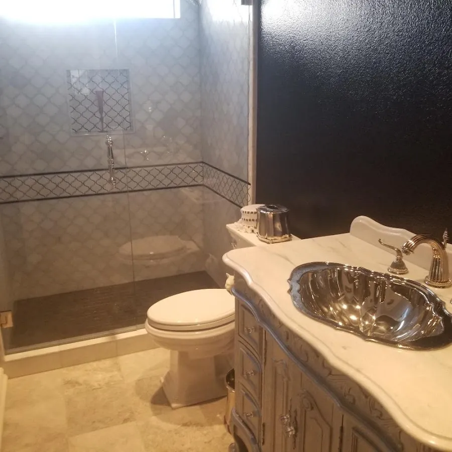 Professional plumbing work and bathroom remodeling in Great Neck Plaza